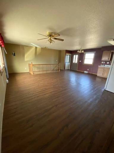 Main picture of 1335 1st Ave NE