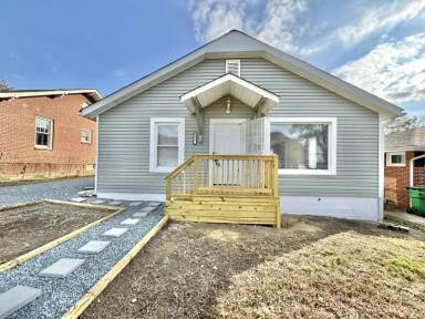 Main picture of 1219 Dearborn Ave