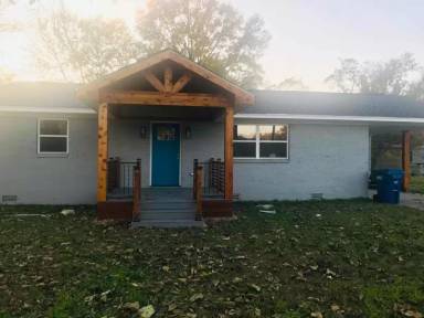 Main picture of 611 Willard D Lewis St