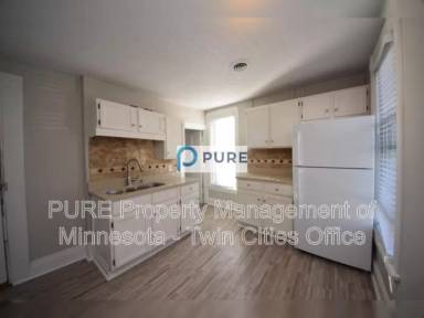 Main picture of 3600 Bloomington Ave