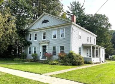 Main picture of 43 N Main St