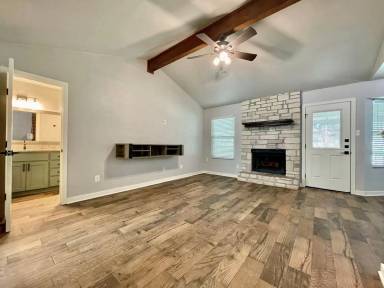 Main picture of 2013 Ramona Cir
