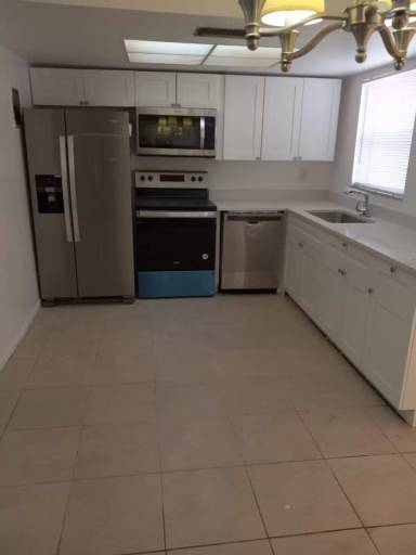 Main picture of 5233 NW 27th St