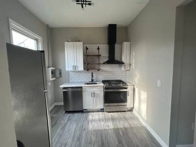 Main picture of 1222 1st Ave