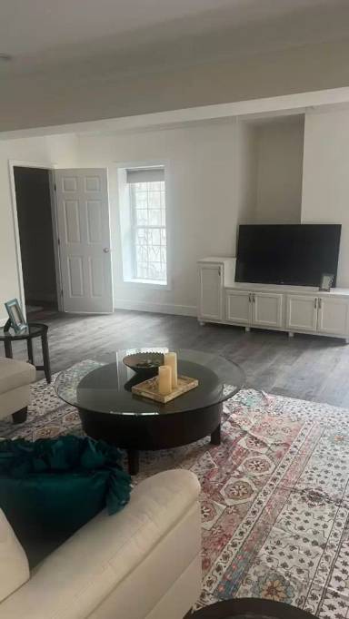 Main picture of 5976 Maxfield Ct