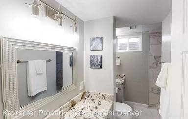 Main picture of 2552 Newcombe St