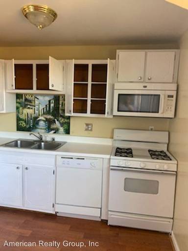 Main picture of 5353 Columbia Pike