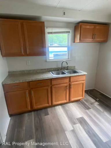 Main picture of 1509 E 219th St