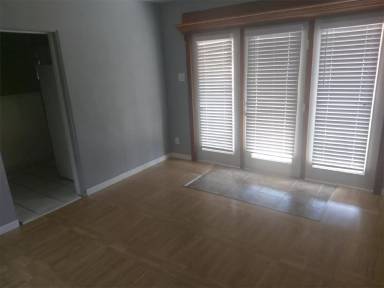 Main picture of 2703 Walnut St