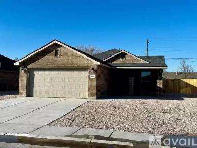 Main picture of 405 Staghorn Dr