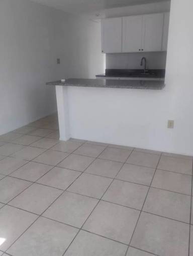 Main picture of 2208 W Highland St