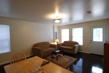 Main picture of 290 American Ave