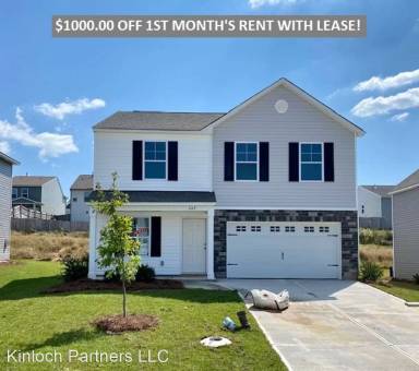 Main picture of 215 Savannah Hills Dr