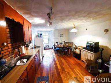 Main picture of 71 Electric Ave