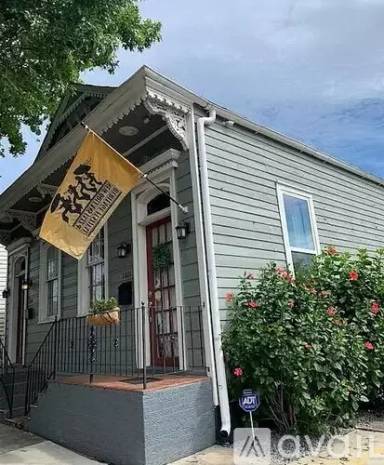 Main picture of 2801 Dumaine St