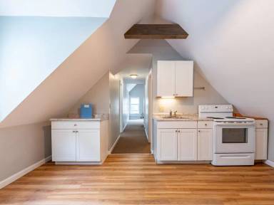 Main picture of 120 North St