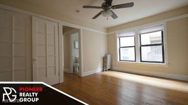 Main picture of 512-20 W Cornelia Ave
