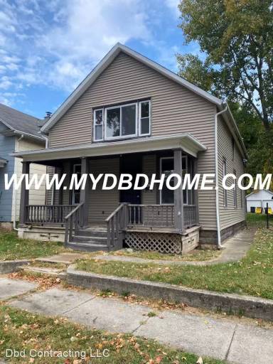 Main picture of 818 Grace Ave
