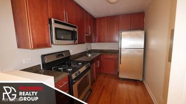 Main picture of 625 W Wrightwood Ave Apartments