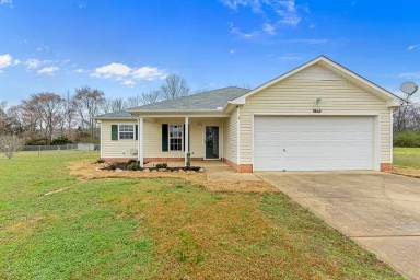 Main picture of 334 Earnhardt Dr