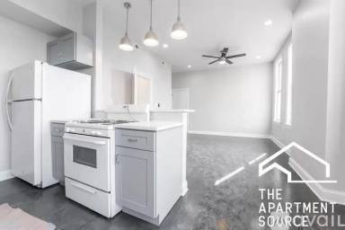 Main picture of 2031 W 23rd St