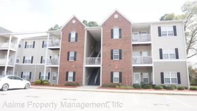 Main picture of 635 Marshtree Ln