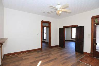 Main picture of 401 Lincoln St