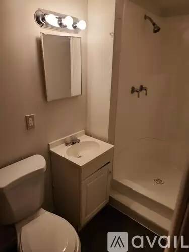 Main picture of 1707 SE 24th St