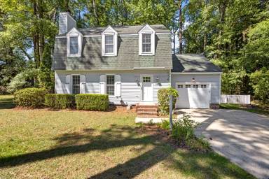 Main picture of 3203 Hunt Club Ln
