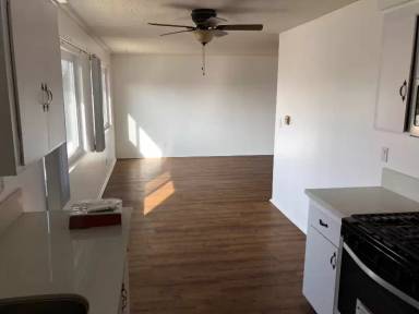 Main picture of 700 E Holly Ave