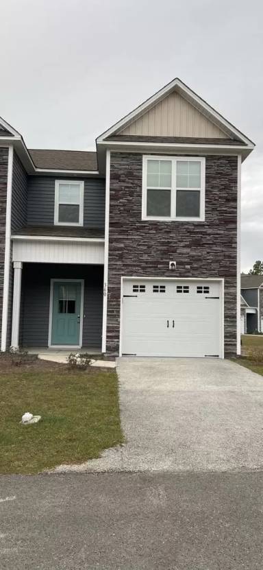 Main picture of 360 S Stingray Ln
