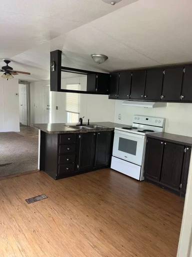Main picture of 40 Honey Bee Ln