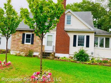 Main picture of 2020 W Henrietta Rd