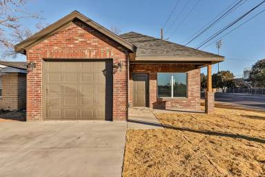 Main picture of 3402 49th St