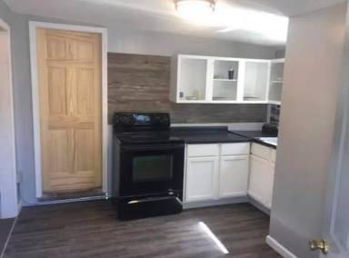 Main picture of 4651 Dean St