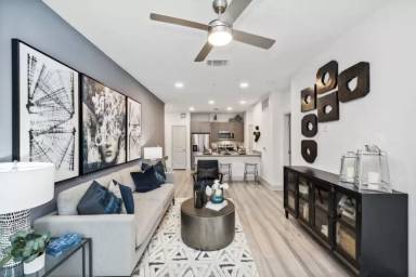 Main picture of 9104 Westminster