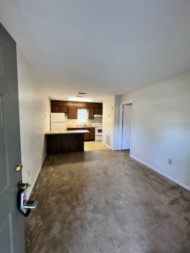 Main picture of 215 Darsey Rd