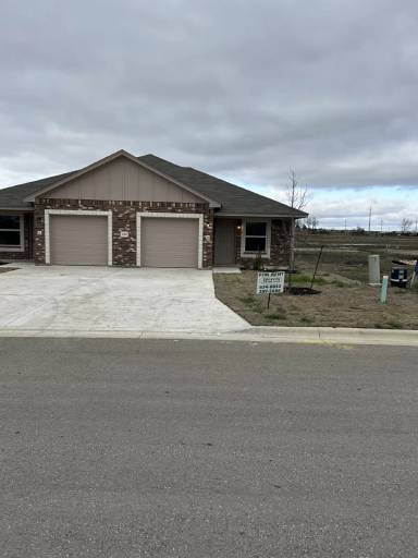Main picture of 1106 Zora Dr