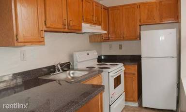 Main picture of 883 Schuyler Ave