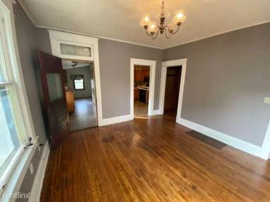 Main picture of 706 Mound St