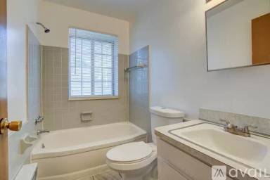 Main picture of 4811 Cadieux Road