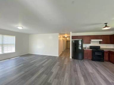 Main picture of 5669 Chrys St