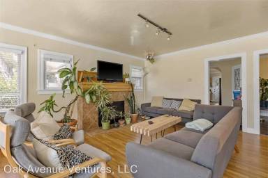 Main picture of 1206 Oak Ave