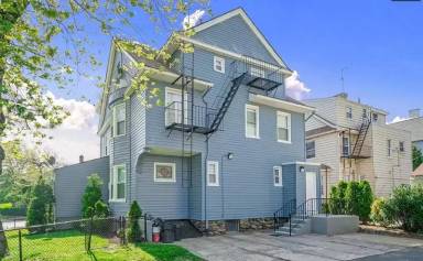 Main picture of 299 Webster Ave