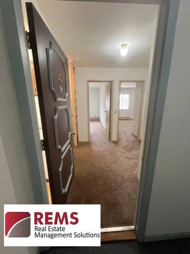 Main picture of 517 E Cook St