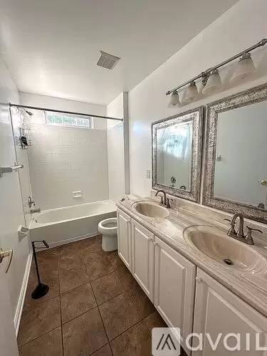 Main picture of 2 Carlisle Ct