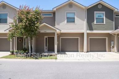 Main picture of 3508 Mossy Oak Villas Cir