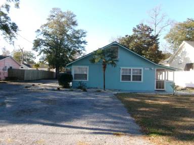 Main picture of 333 15th Ave S