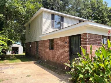 Main picture of 640 Leath St