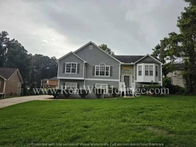 Main picture of 2984 Jamey Ln